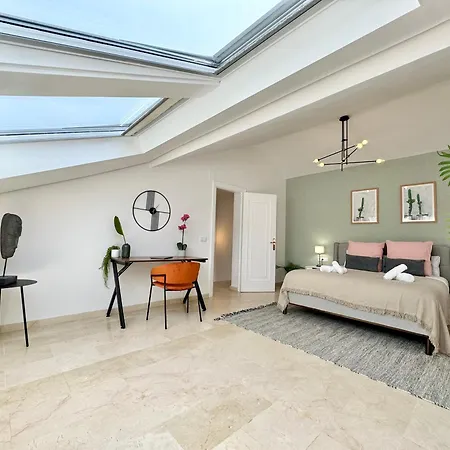 Stunning 3bd, 2bh With Pool, Bbq Terrace Holiday home Marbella