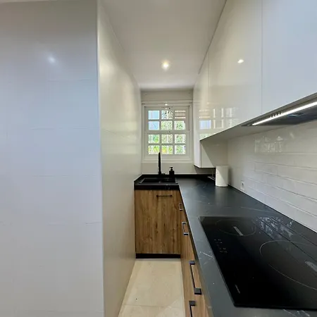 Stunning 3bd, 2bh With Pool, Bbq Terrace