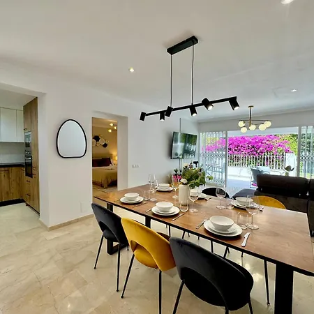 Stunning 3bd, 2bh With Pool, Bbq Terrace Holiday home