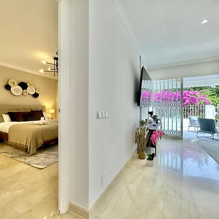 Stunning 3bd, 2bh With Pool, Bbq Terrace Holiday home Marbella