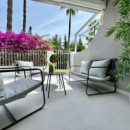 Stunning 3bd, 2bh With Pool, Bbq Terrace Holiday home *