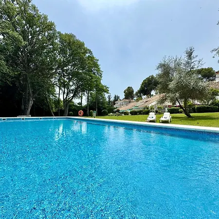 Holiday home Stunning 3bd, 2bh With Pool, Bbq Terrace