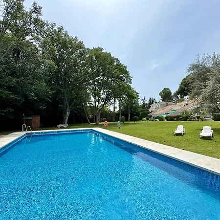 Stunning 3bd, 2bh With Pool, Bbq Terrace Holiday home Marbella
